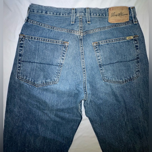 Vintage Levi Strauss Loose Straight 100% Cotton Jeans Size 32x30 Medium Wash - Picture 8 of 9